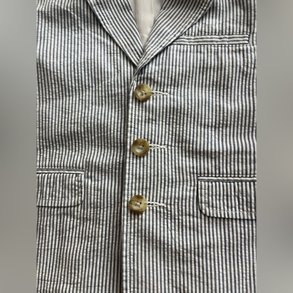 Children’s Place seersucker 3T - Picture 3 of 9